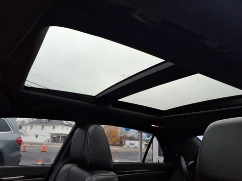 Used 2022 Chrysler 300 S image 25