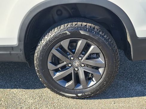 Certified 2025 Honda Ridgeline Sport image 32
