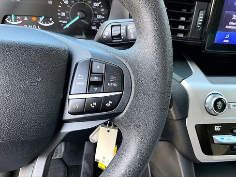 Used 2021 Ford Explorer 4WD w/ Class III Trailer Tow Package image 29