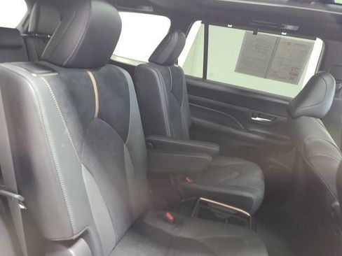 Certified 2025 Toyota Grand Highlander AWD Hybrid image 16