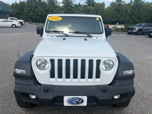 Used 2023 Jeep Wrangler Unlimited Sport AWD/4WD image 2