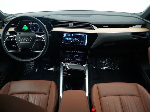Certified 2024 Audi Q8 e-tron Premium Plus w/ Premium Plus Package AWD/4WD image 8