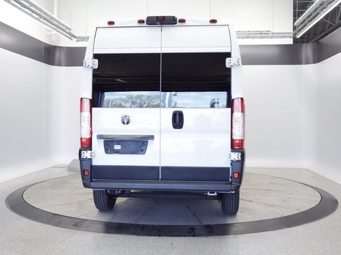 Used 2023 RAM ProMaster 2500 FWD image 4