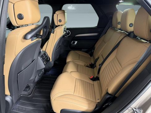 New 2026 Land Rover Discovery Dynamic SE AWD/4WD image 19