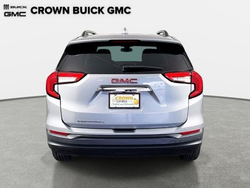 Certified 2024 GMC Terrain SLE w/ Driver Convenience Package FWD image 6