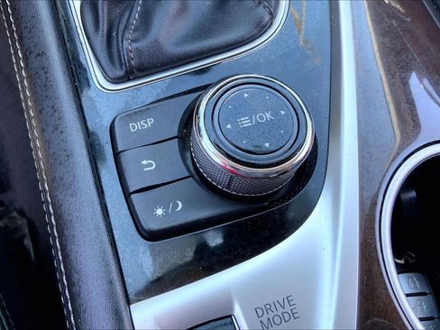 Used 2018 INFINITI Q50 Luxe AWD/4WD image 32