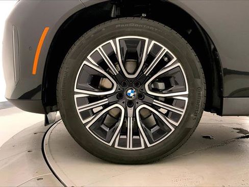 Used 2025 BMW X3 xDrive30i w/ Premium Package image 9