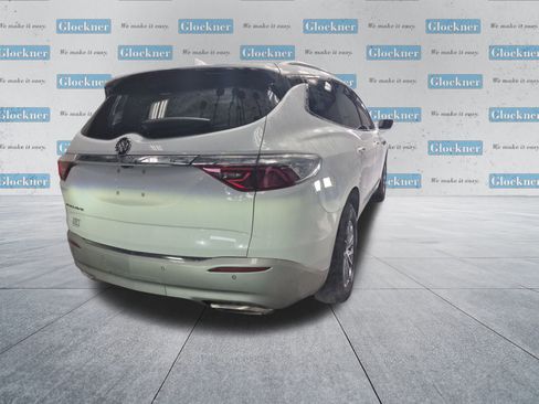 Used 2023 Buick Enclave Essence image 13