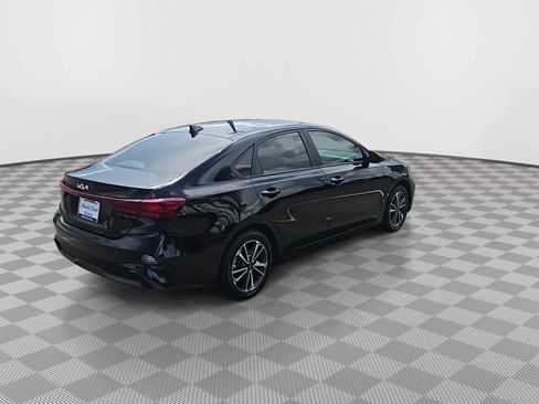 Used 2024 Kia Forte LXS FWD image 8