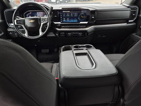 Certified 2025 Chevrolet Silverado 2500 LT w/ Convenience Package AWD/4WD image 15