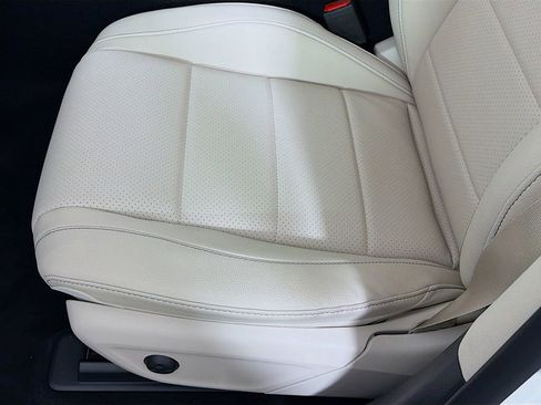 New 2026 Mercedes-Benz GLS 450 4MATIC image 23