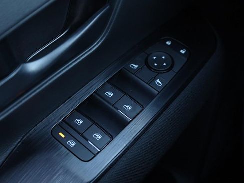 New 2026 Nissan Kicks S image 18