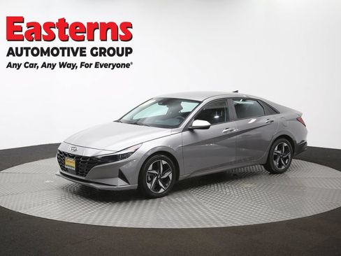 Used 2023 Hyundai Elantra SEL w/ Convenience Package FWD image 51