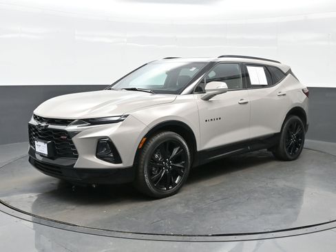 Used 2021 Chevrolet Blazer RS w/ Enhanced Convenience Package image 2