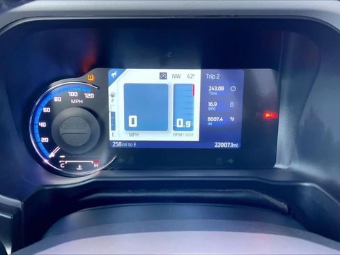 Used 2023 Ford Bronco Badlands image 26