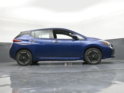 Used 2024 Nissan Leaf SV Plus image 27