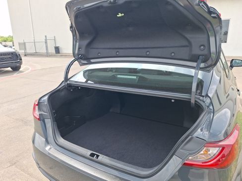 Used 2025 Toyota Camry SE image 36