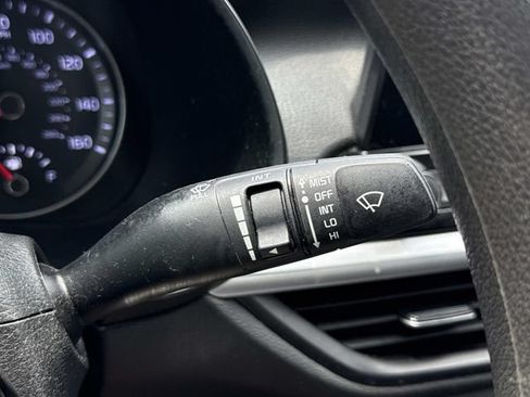Used 2024 Kia Forte LXS w/ LXS Technology Package FWD image 24