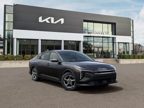 New 2026 Kia K4 FWD image 9