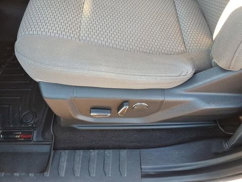 Used 2017 Ford F150 XLT w/ Equipment Group 302A Luxury image 18