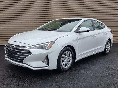 Used 2019 Hyundai Elantra SE w/ Cargo Package image 2