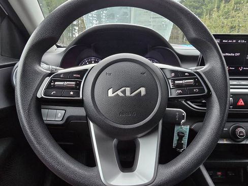 Used 2023 Kia Forte LXS image 15