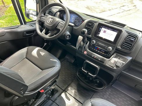 Used 2025 RAM ProMaster 3500 w/ Convenience Group FWD image 10