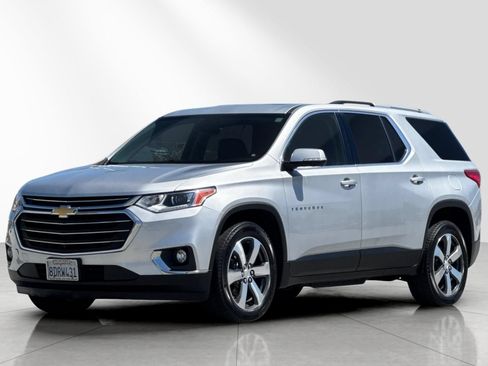 Used 2018 Chevrolet Traverse LT w/ LPO, Floor Liner Package AWD/4WD image 8