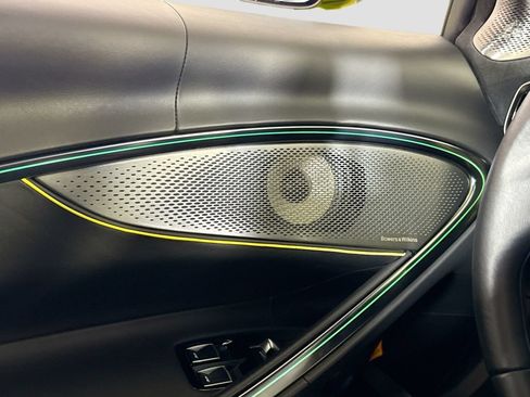 Used 2025 McLaren Artura Spider RWD image 19