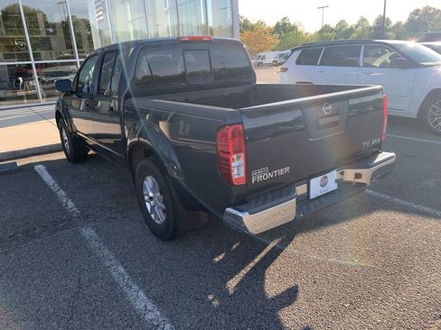 Used 2019 Nissan Frontier SV image 4