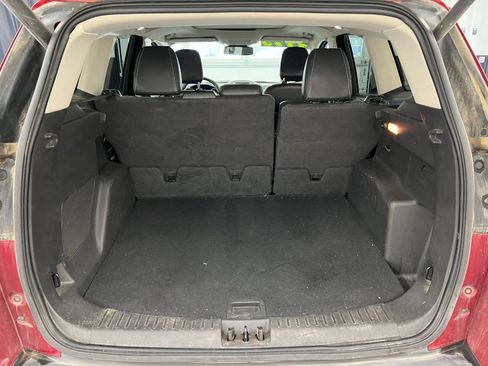 Used 2018 Ford Escape Titanium w/ Ford Safe & Smart Package AWD/4WD image 12