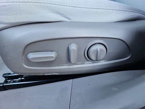 Certified 2024 Chevrolet Malibu LT image 21