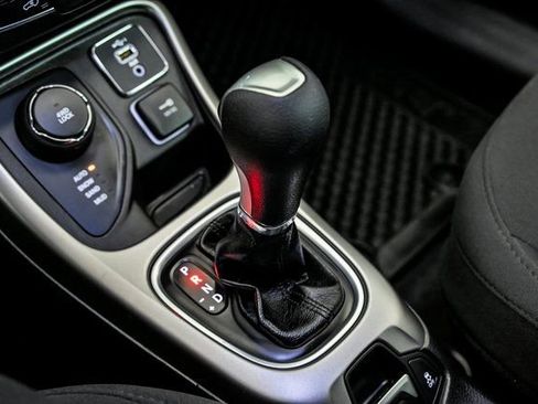 Used 2020 Jeep Compass Sport w/ Cold Weather Group image 23