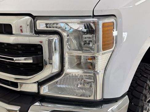 Used 2021 Ford F250 Lariat w/ Lariat Ultimate Package AWD/4WD image 11