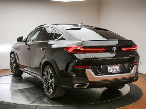 Used 2022 BMW X6 xDrive40i w/ Executive Package AWD/4WD image 5