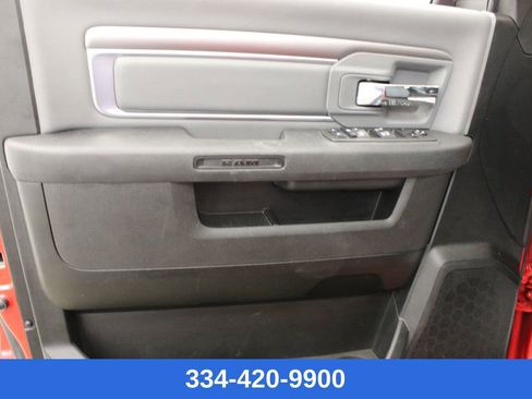Used 2022 RAM 1500 Classic SLT image 14