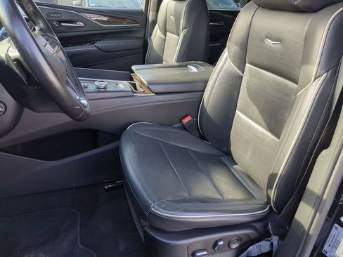 Used 2023 Cadillac Escalade Premium Luxury Platinum image 26