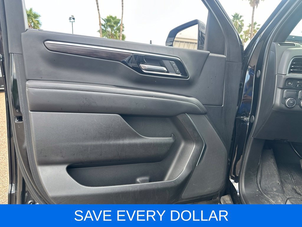 Used 2025 Chevrolet Tahoe LS w/ LPO, Dark Essentials Package RWD image 8