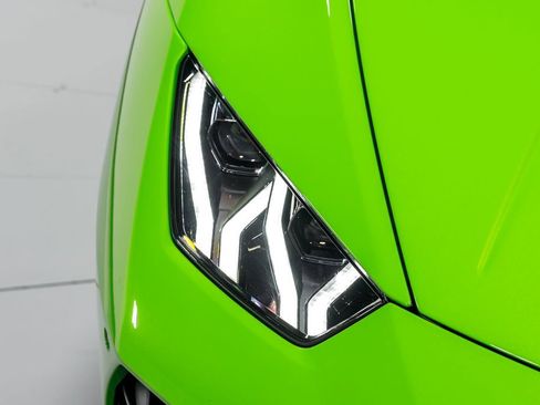 Used 2022 Lamborghini Huracan EVO RWD image 42