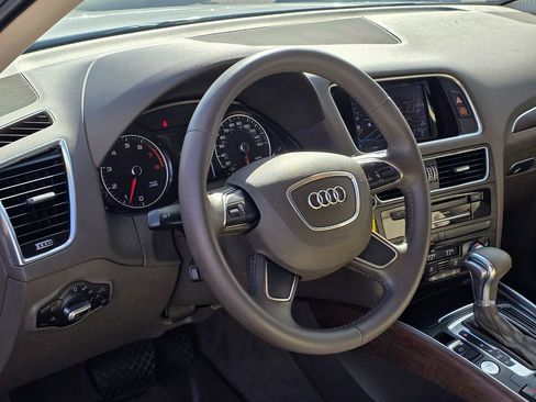 Used 2015 Audi Q5 2.0T Premium Plus w/ Technology Package image 16