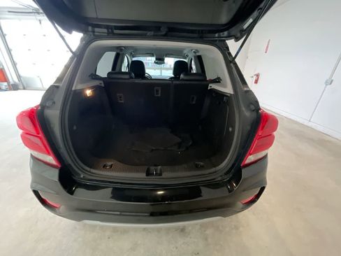 Used 2019 Chevrolet Trax LT w/ LT Convenience Package image 23