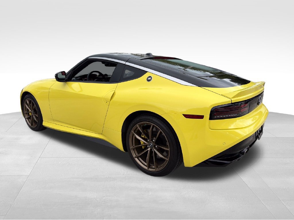 Used 2023 Nissan Z w/ Floor Mat Package (L93) RWD image 5