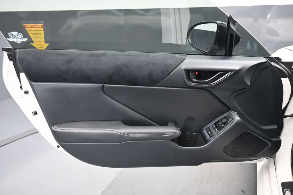 Used 2025 Toyota GR86 Premium w/ Performance Package RWD image 9