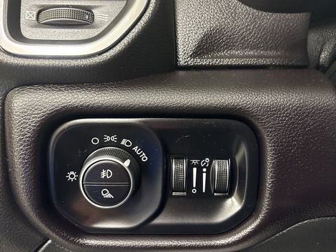 Used 2024 RAM 2500 Laramie w/ Night Edition image 10