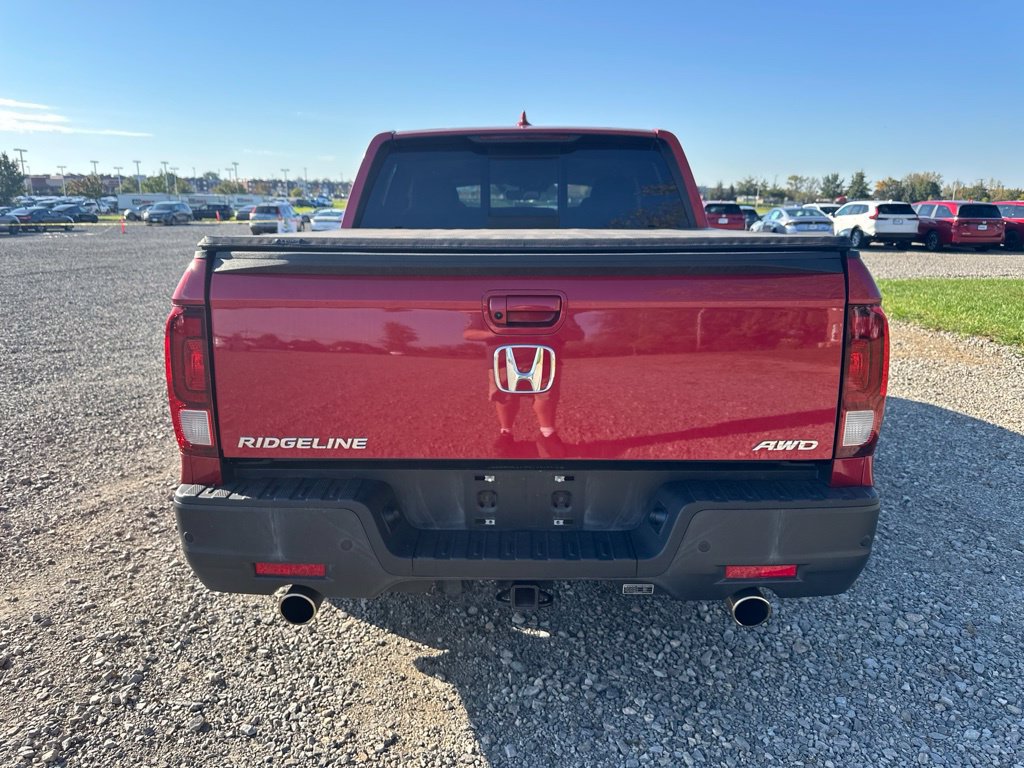 Used 2022 Honda Ridgeline RTL-E image 2