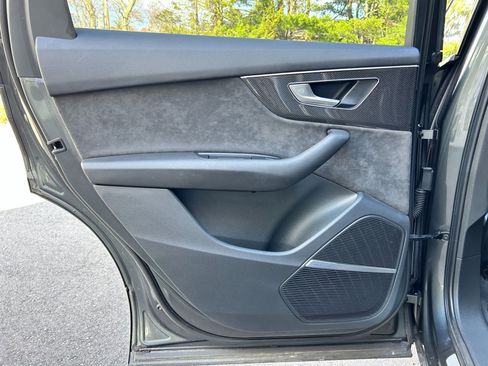 Used 2021 Audi SQ7 Premium Plus w/ Driver Assistance Package image 36