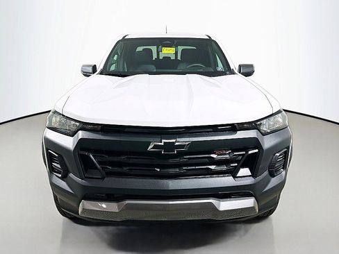 Used 2025 Chevrolet Colorado Trail Boss image 2