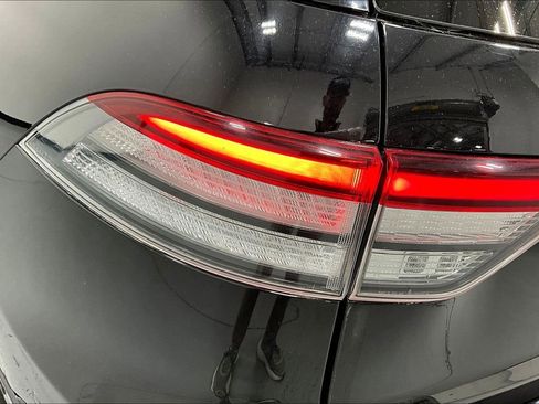 Used 2021 Lincoln Aviator Grand Touring w/ Equipment Group 302A image 40