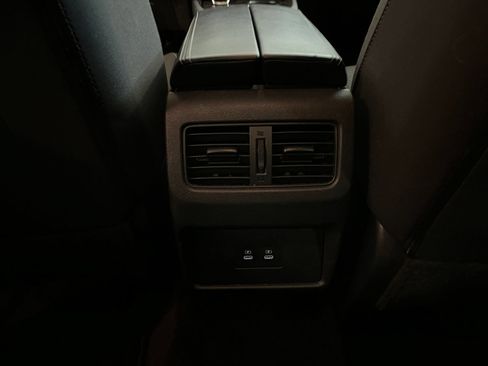 Used 2025 Nissan Rogue SV FWD image 24