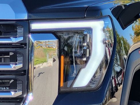 New 2025 GMC Sierra 2500 SLT w/ SLT Premium Package image 38